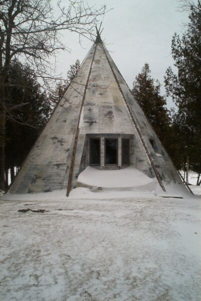 Tee-Pee Roof